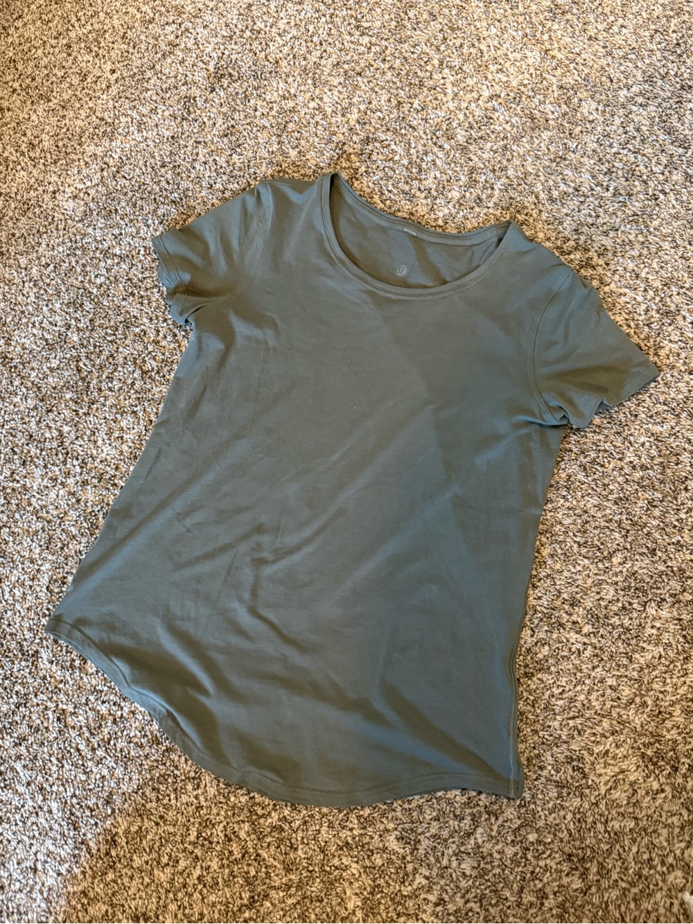lululemon athletica Olive Green Short Sleeve Crew Tee